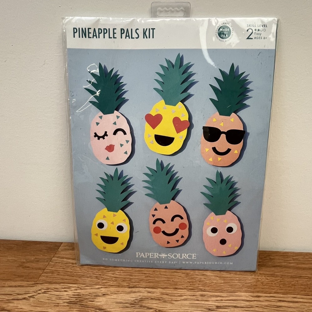 Pineapple‎ Pals Paper Craft Kit Ages 6+ Makes 12 Pineapples NEW